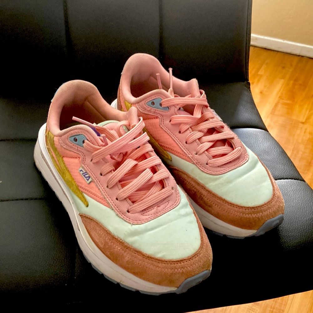 Used Fila shoes